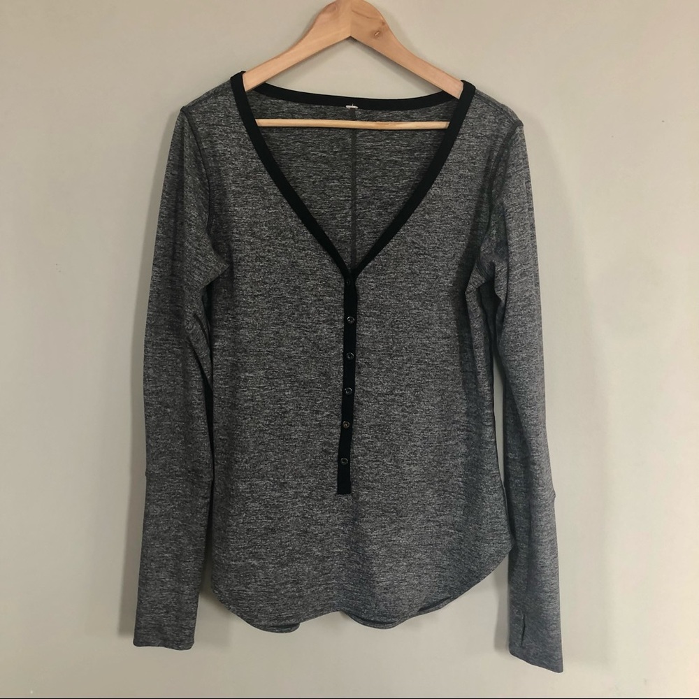 Lululemon Awesoma Henley size 10